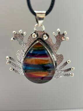 10416 Sterling Large Ammonite Opal FROG Gemstone Pendant